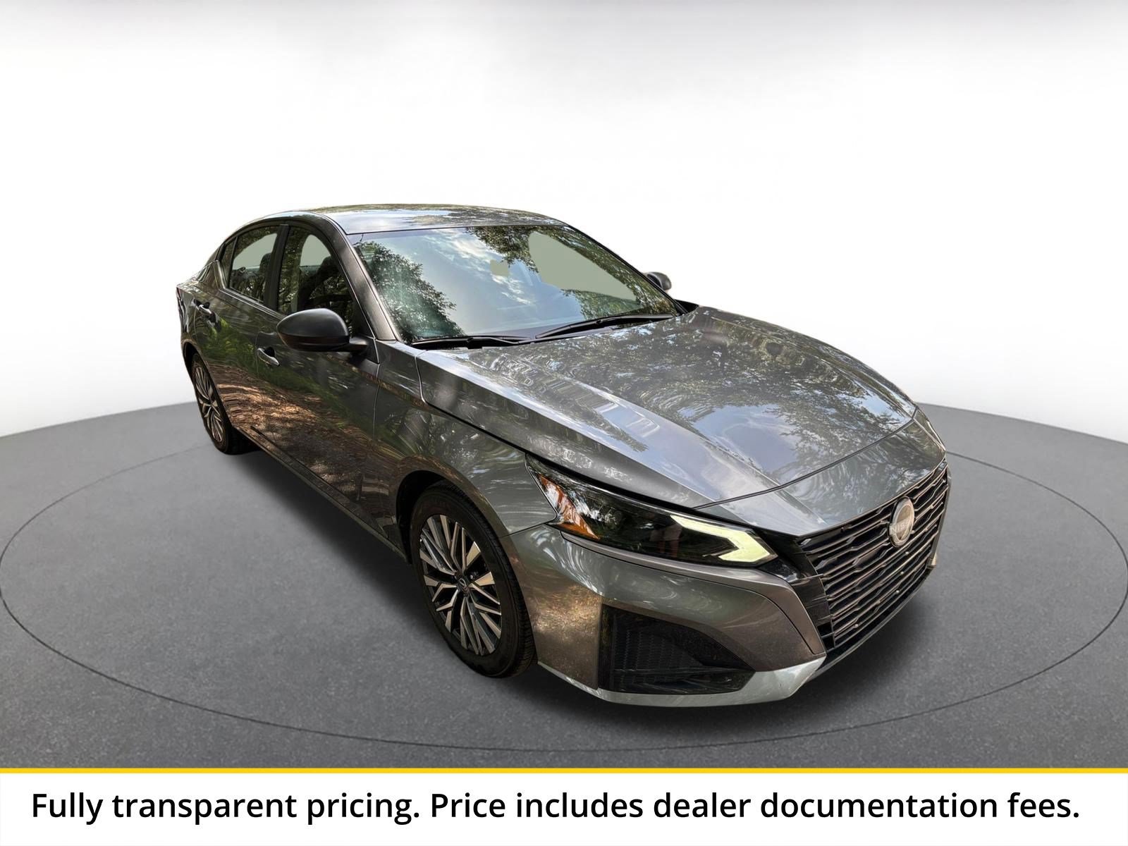 Used 2026 Nissan Altima 2.5 SV FWD image 1