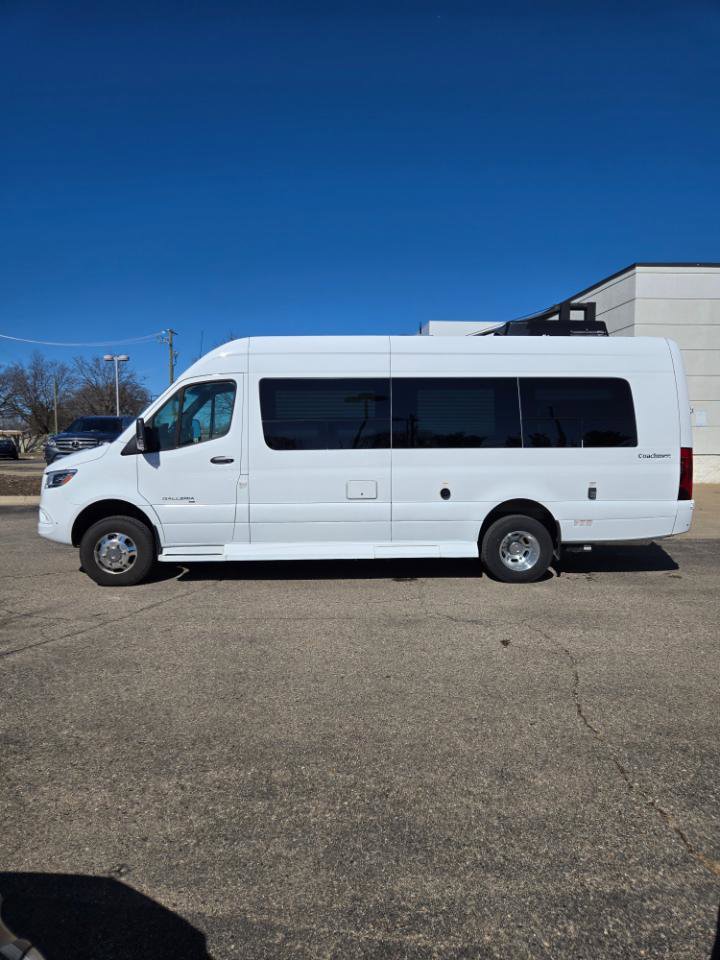 Used 2022 Mercedes-Benz Sprinter 3500 image 8