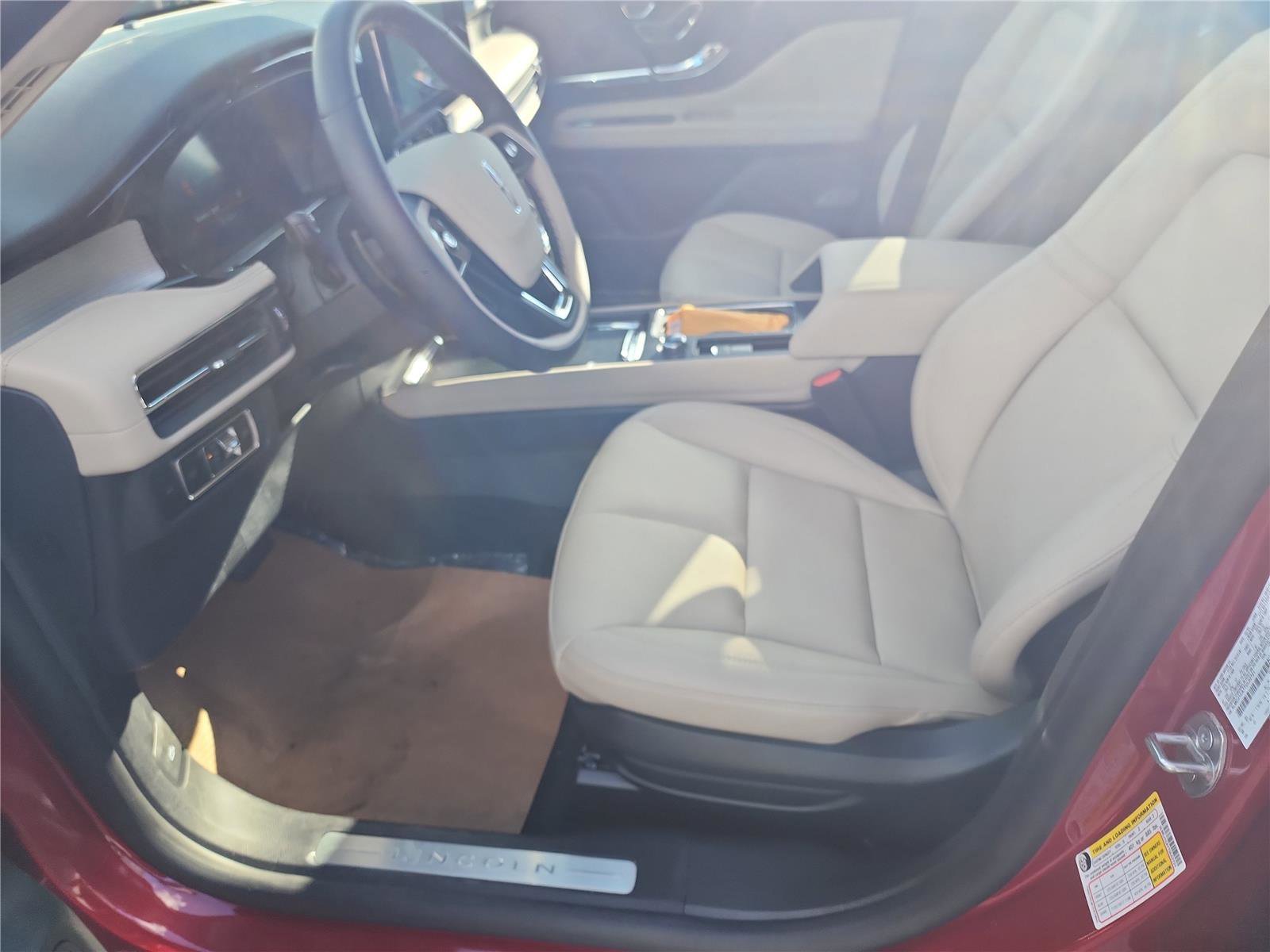 New 2026 Lincoln Corsair Premiere image 13