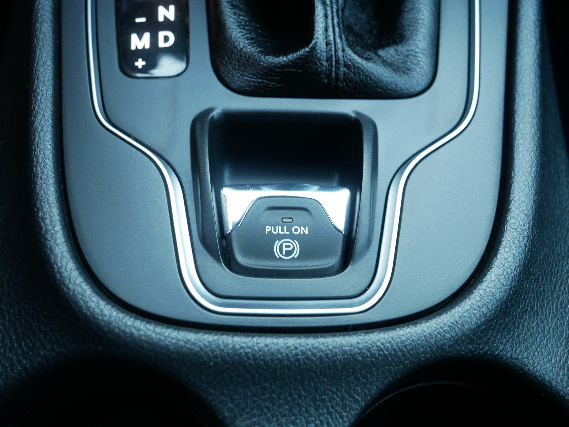 Used 2019 Jeep Cherokee High Altitude AWD/4WD image 31
