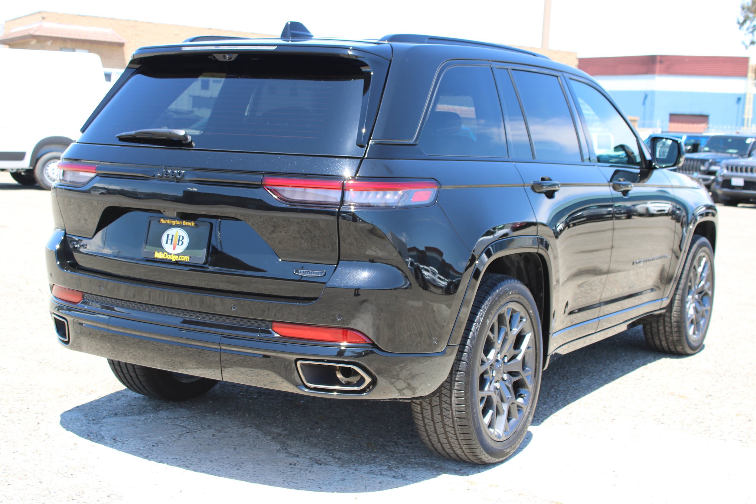 New 2025 Jeep Grand Cherokee Summit AWD/4WD image 5