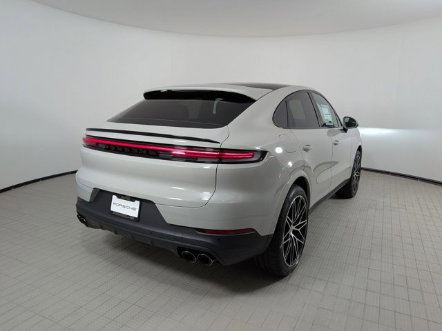 New 2026 Porsche Cayenne Coupe image 9