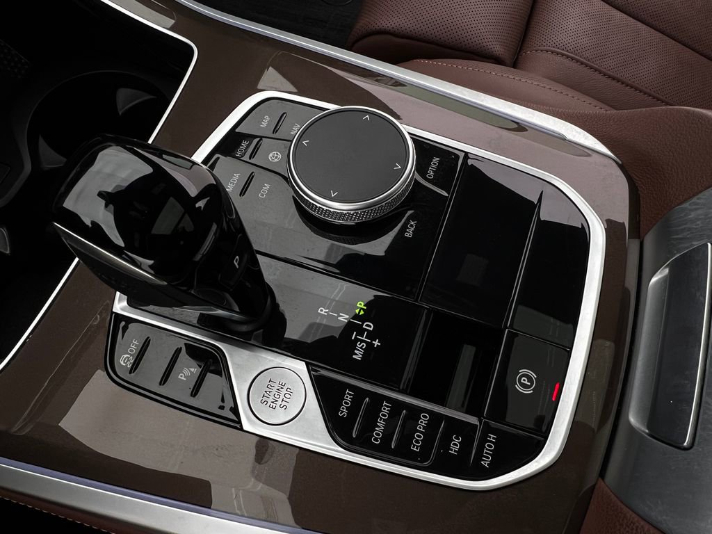 Certified 2022 BMW X5 xDrive40i w/ Luxury Seating Package image 21