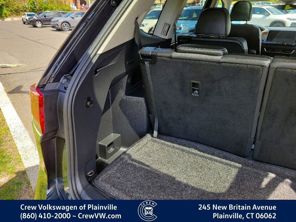 Used 2024 Volkswagen Atlas SE AWD/4WD image 52
