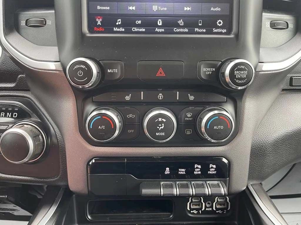 Used 2020 RAM 1500 Big Horn AWD/4WD image 29