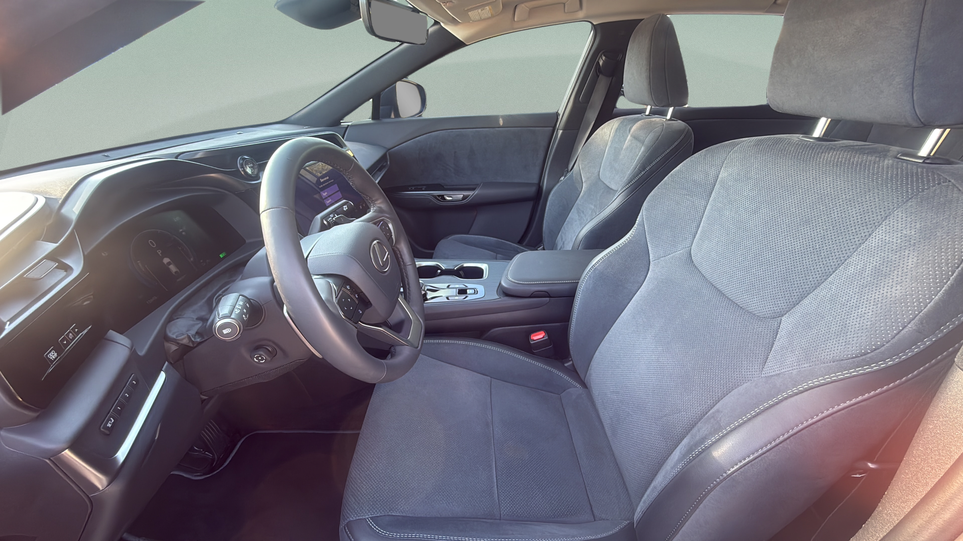Used 2023 Lexus RZ 450e Premium w/ Accessory Package (2T) AWD/4WD image 9