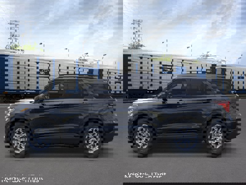 New 2026 Ford Explorer Active image 3