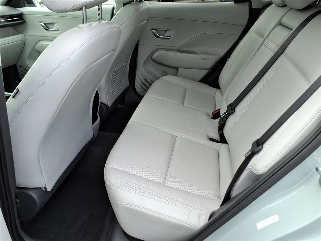 Used 2024 Hyundai Kona Limited image 6