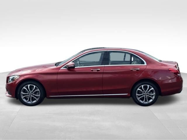 Used 2017 Mercedes-Benz C 300 4MATIC Sedan image 4