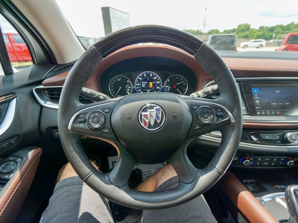 Used 2021 Buick Enclave Avenir w/ Avenir Technology Package image 21