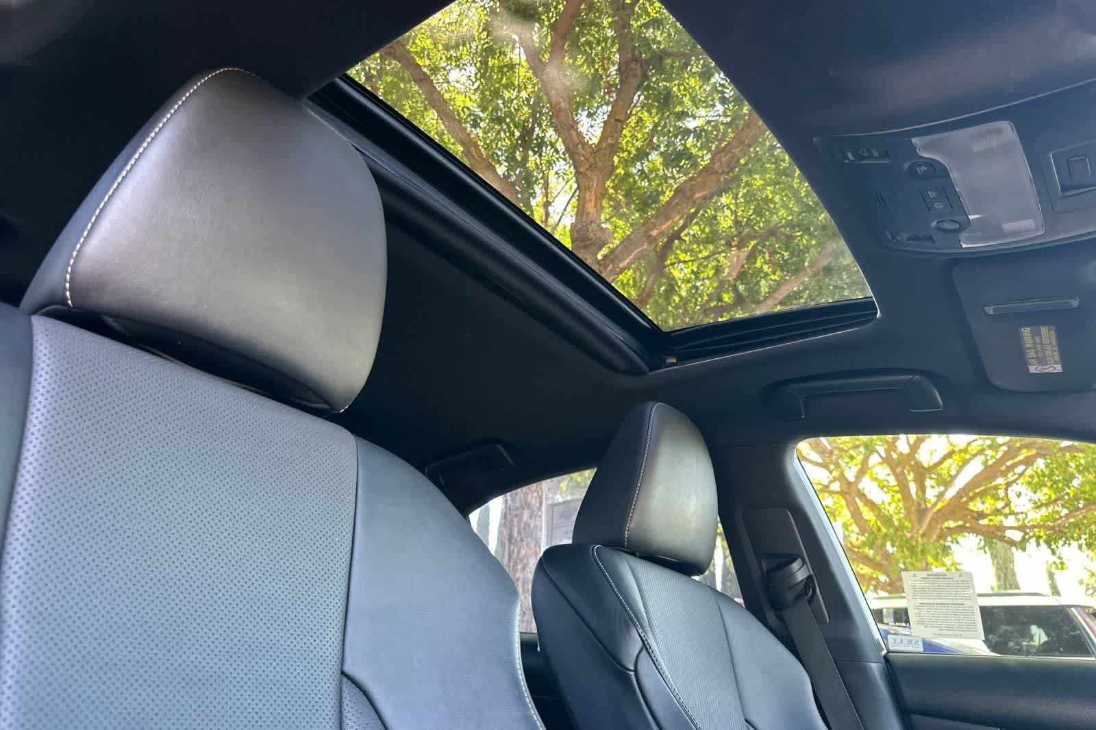 Used 2015 Lexus IS 350 w/ F-Sport Package RWD image 19