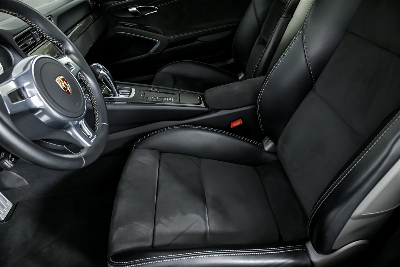 Used 2015 Porsche 911 GT3 RWD image 19