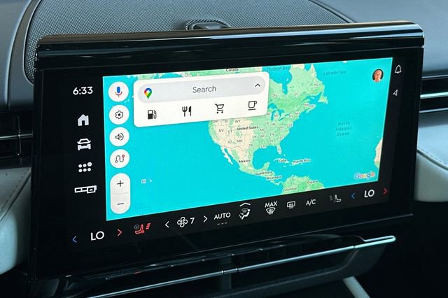 Used 2024 Lincoln Nautilus Premier w/ Equipment Group 102A image 17