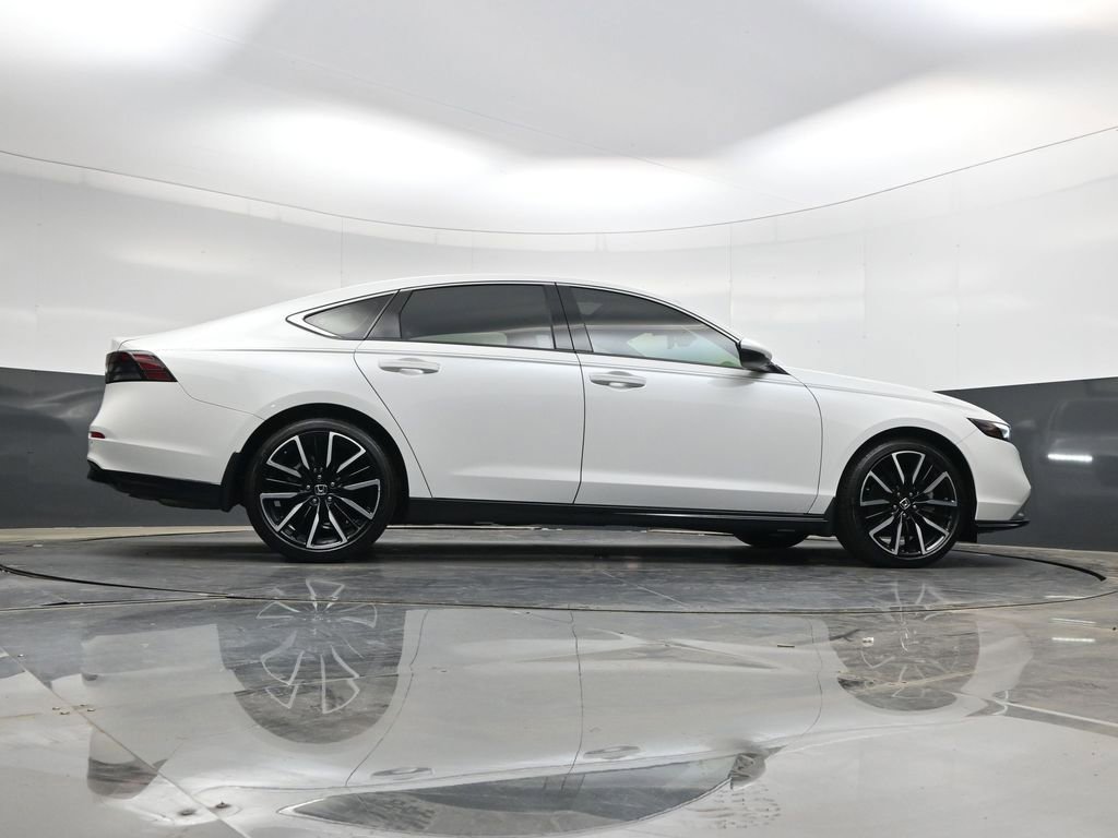 Used 2024 Honda Accord Touring image 34