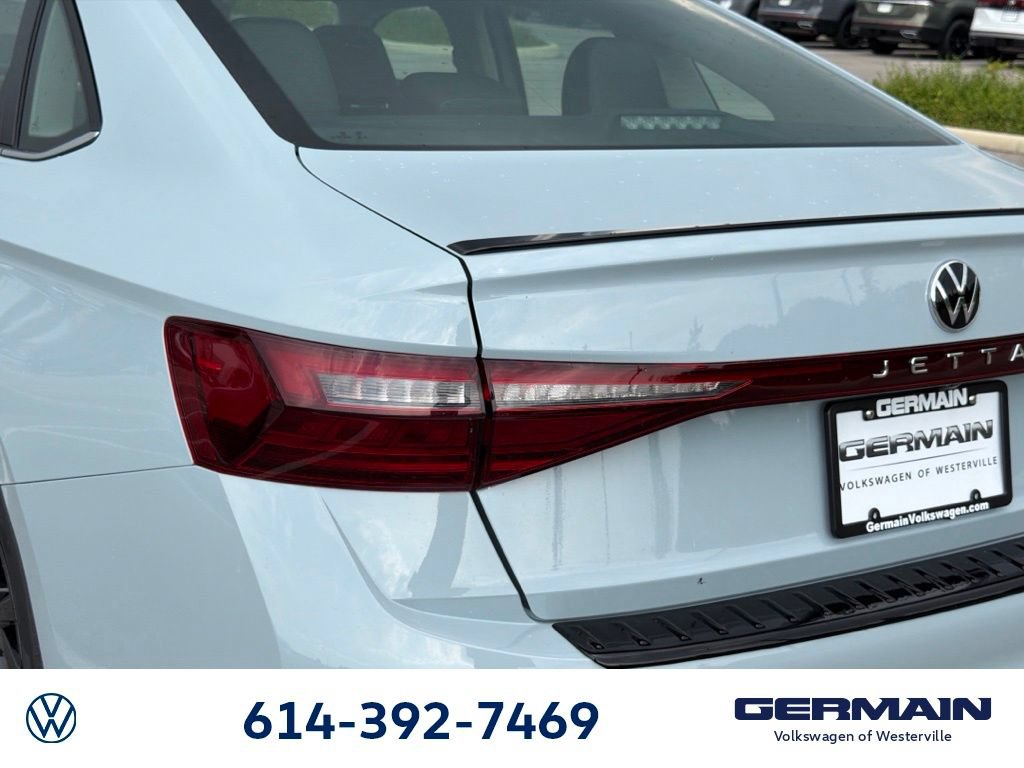 New 2027 Volkswagen Jetta SE FWD image 10