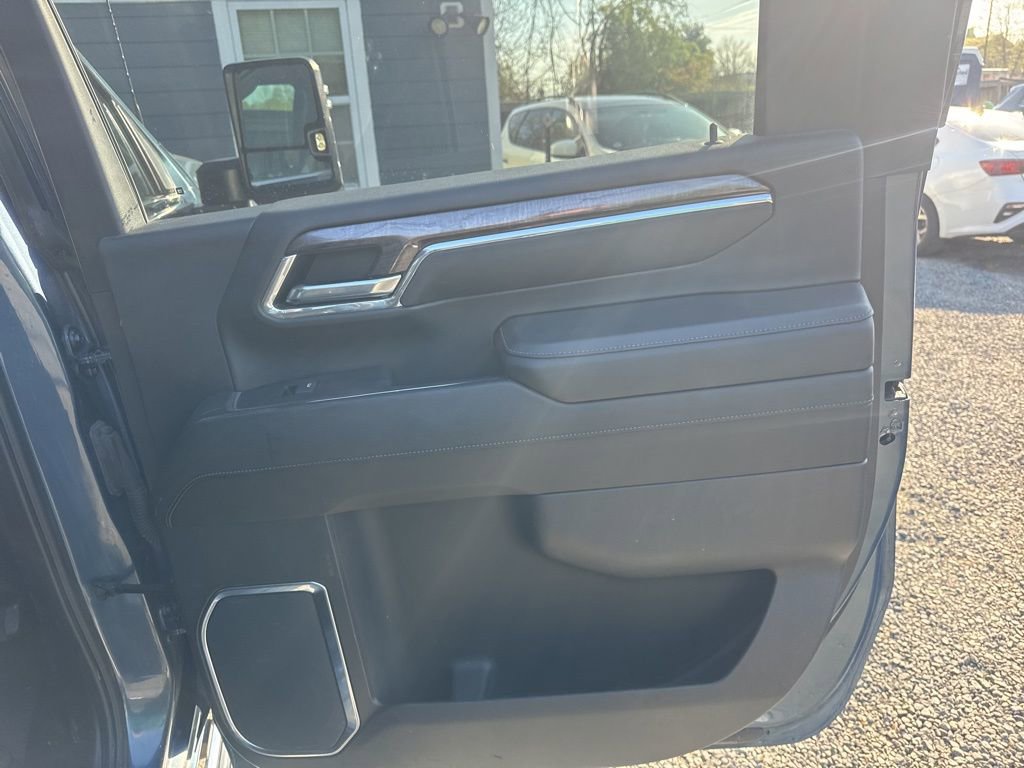 Used 2024 Chevrolet Silverado 2500 LTZ w/ LTZ Premium Package image 8