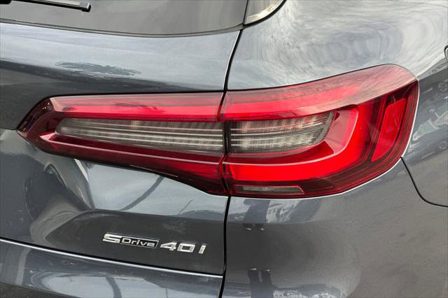 Used 2021 BMW X5 sDrive40i w/ Parking Assistance Package image 27