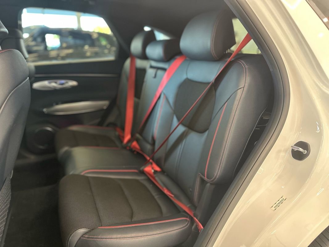 Used 2022 Genesis GV70 2.5T w/ Sport Prestige Package image 22