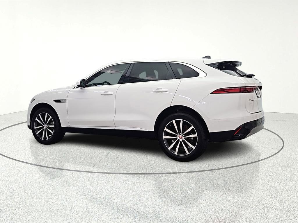 Used 2023 Jaguar F-PACE S image 5