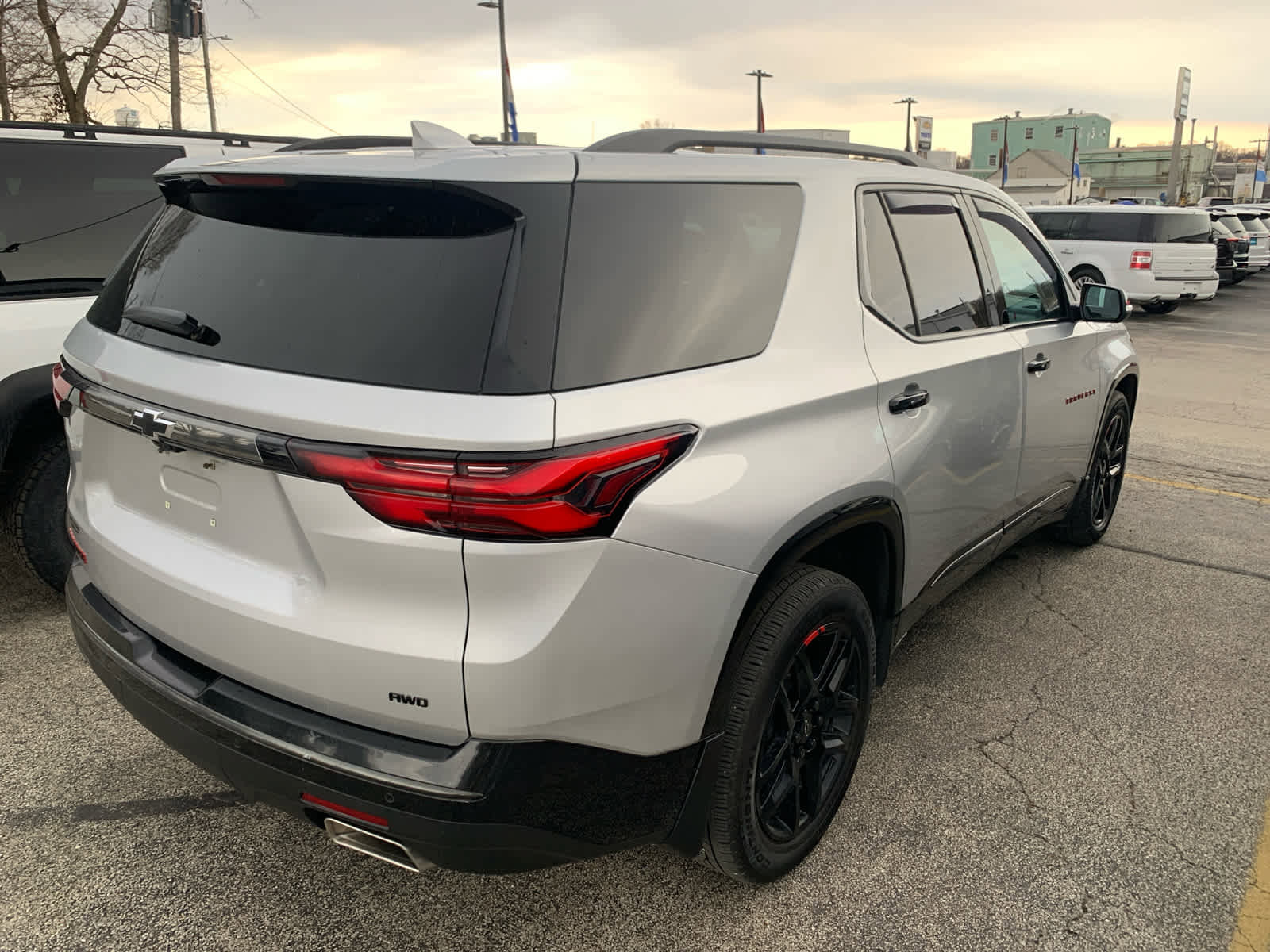 Used 2022 Chevrolet Traverse Premier w/ Redline Edition image 6