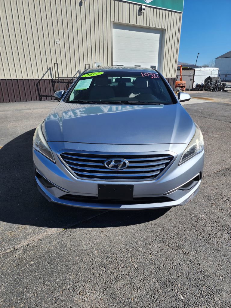 Used 2017 Hyundai Sonata SE FWD image 3