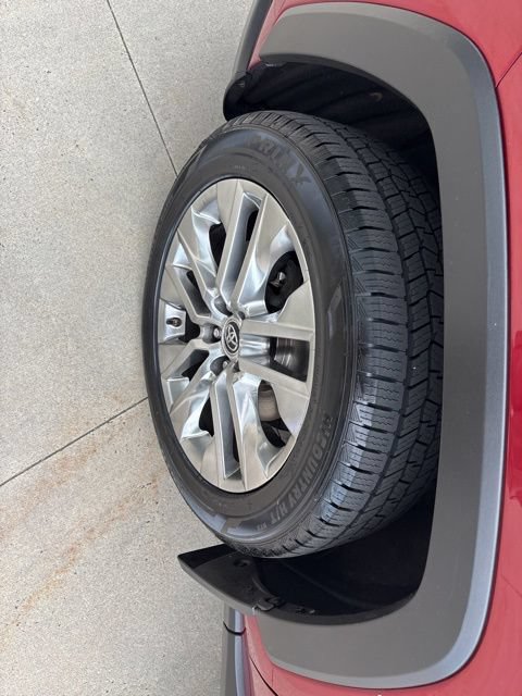 Used 2019 Toyota RAV4 Limited w/ Advanced Technology Package AWD/4WD image 12