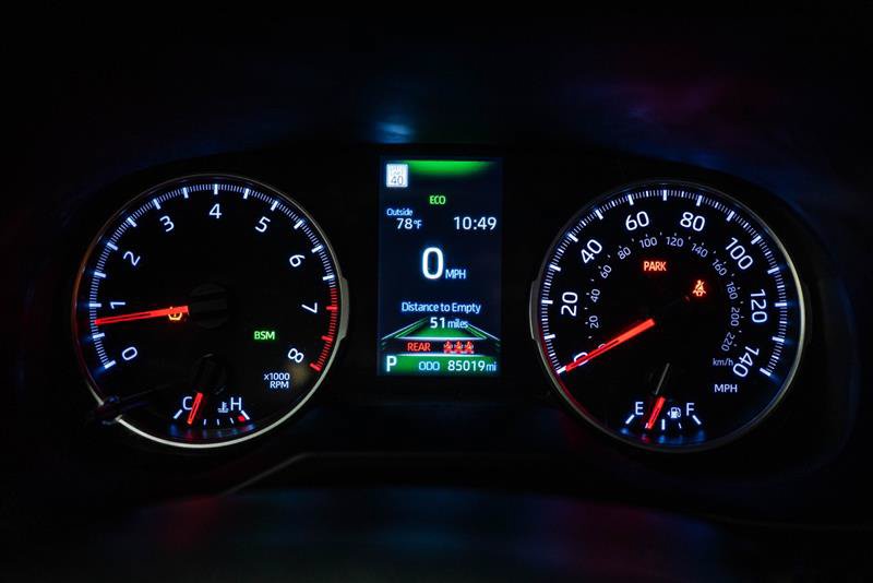 Used 2022 Toyota RAV4 XLE w/ Convenience Package FWD image 18