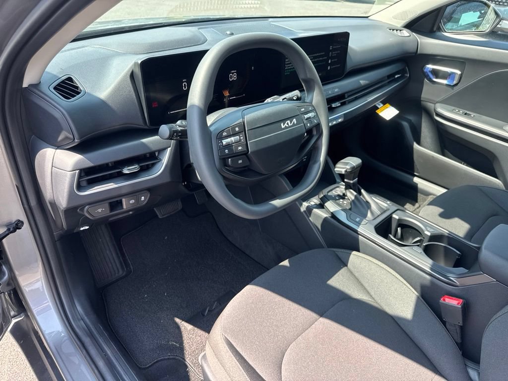 New 2026 Kia K4 FWD image 10