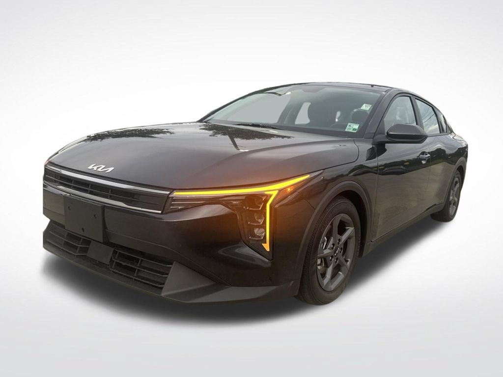 Used 2025 Kia K4 FWD image 3