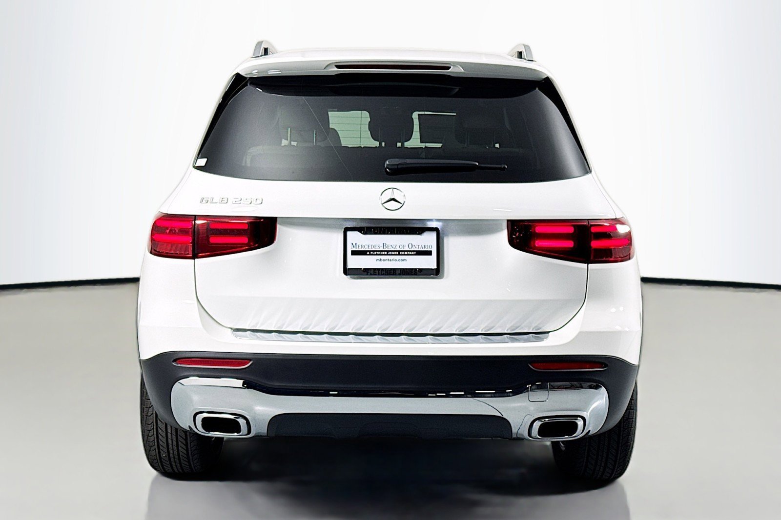 New 2026 Mercedes-Benz GLB 250 image 3