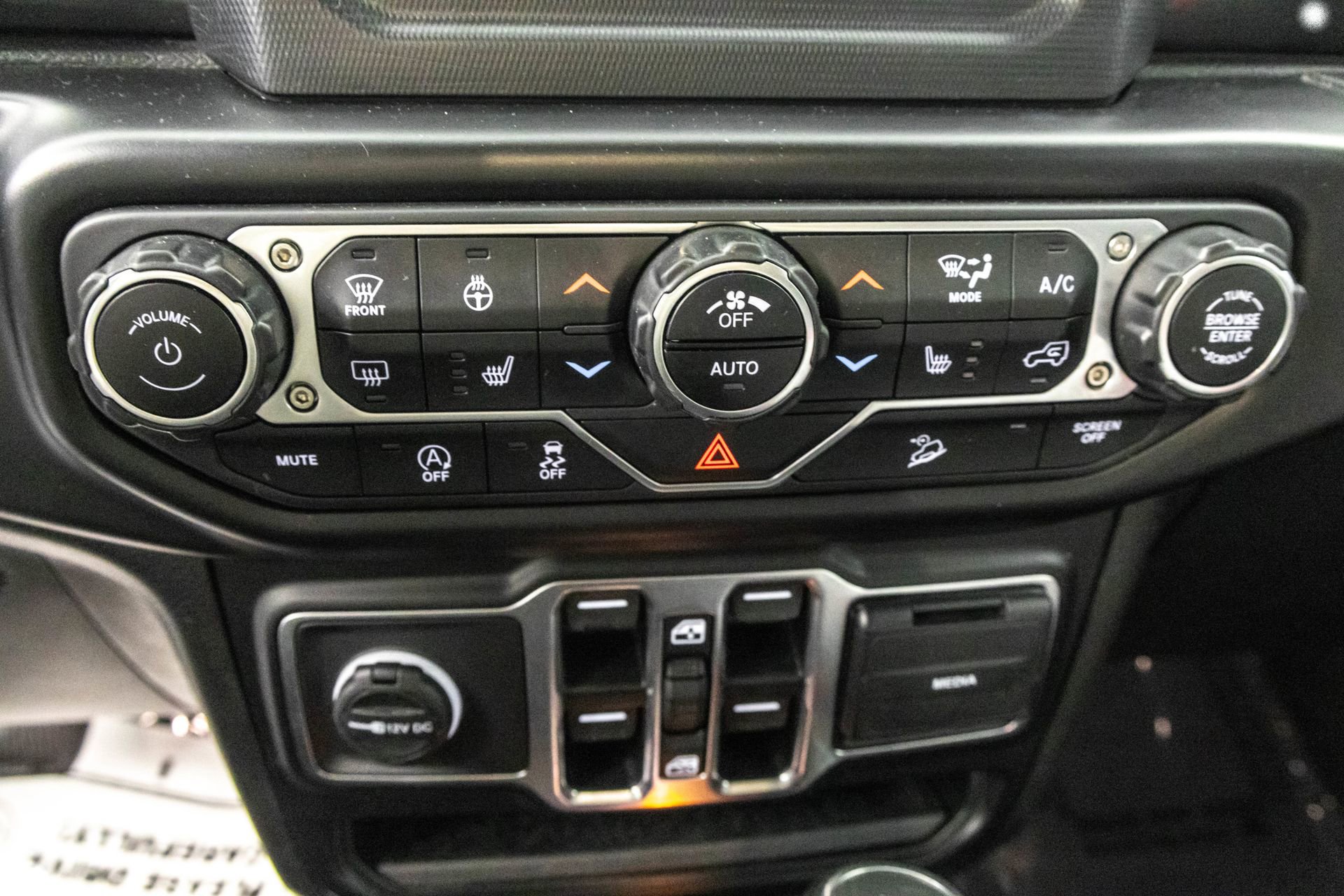 Used 2021 Jeep Wrangler Unlimited Sport image 29