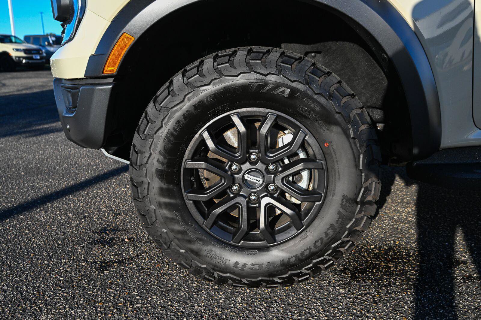 Used 2025 Ford Ranger Raptor AWD/4WD image 12