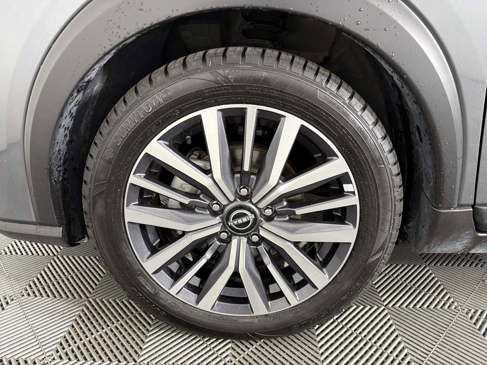 Used 2024 Nissan Kicks SV FWD image 9