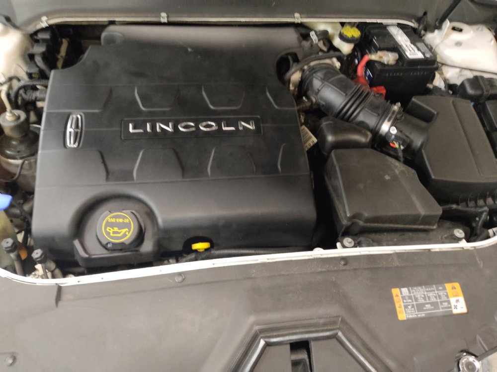 Used 2015 Lincoln MKZ w/ Equipment Group 102A Reserve FWD image 30