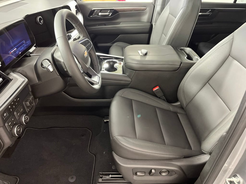 New 2026 Chevrolet Tahoe LT w/ Comfort Package AWD/4WD image 16