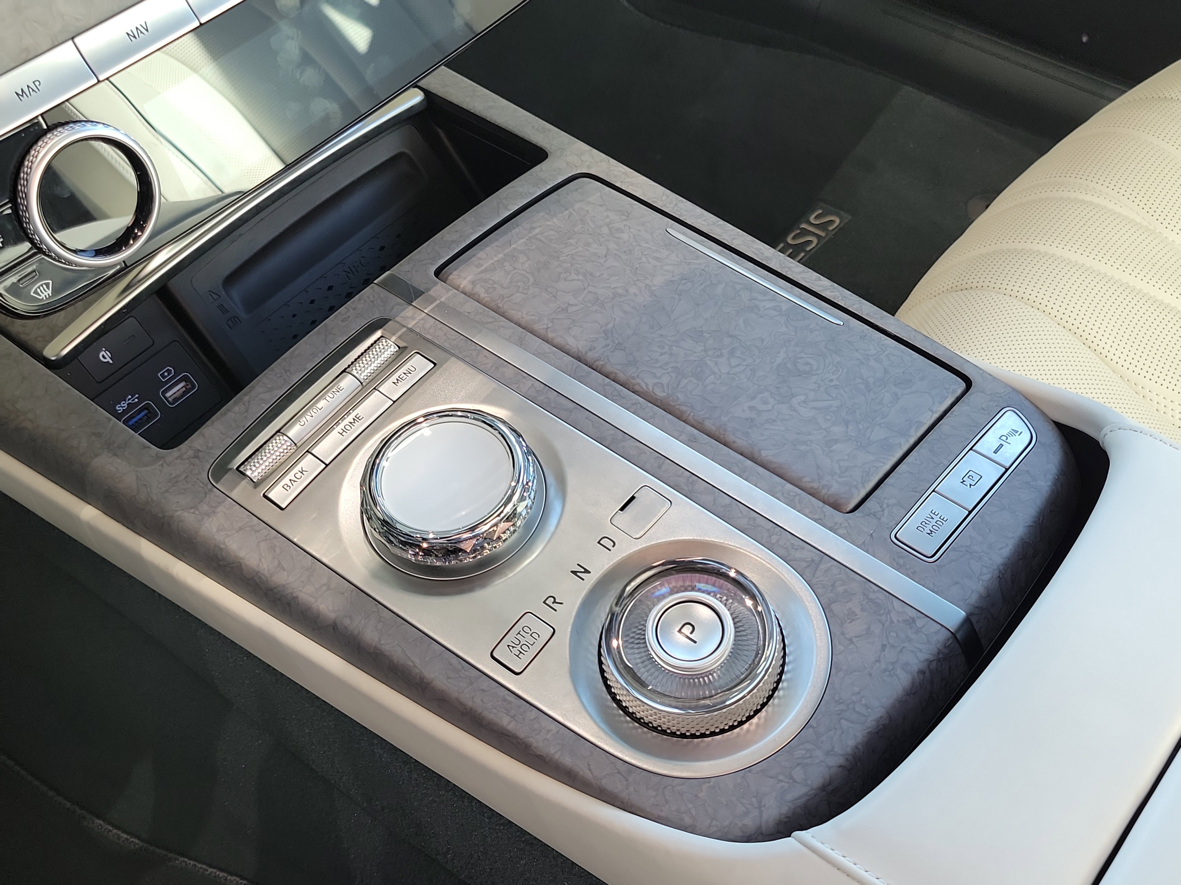 New 2023 Genesis G80 AWD image 10