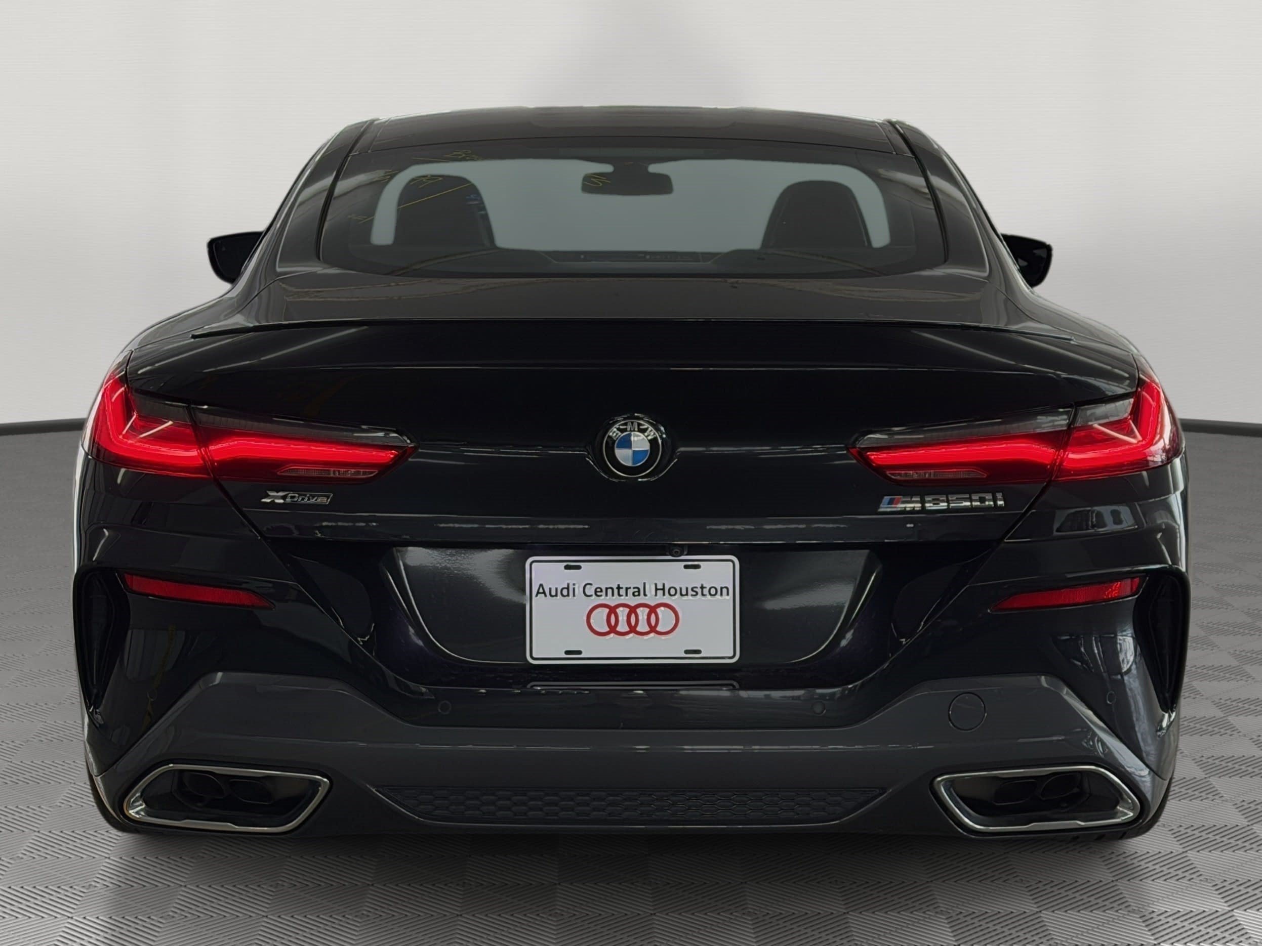 Used 2023 BMW M850i xDrive Coupe w/ Driving Assistance Package AWD/4WD image 10