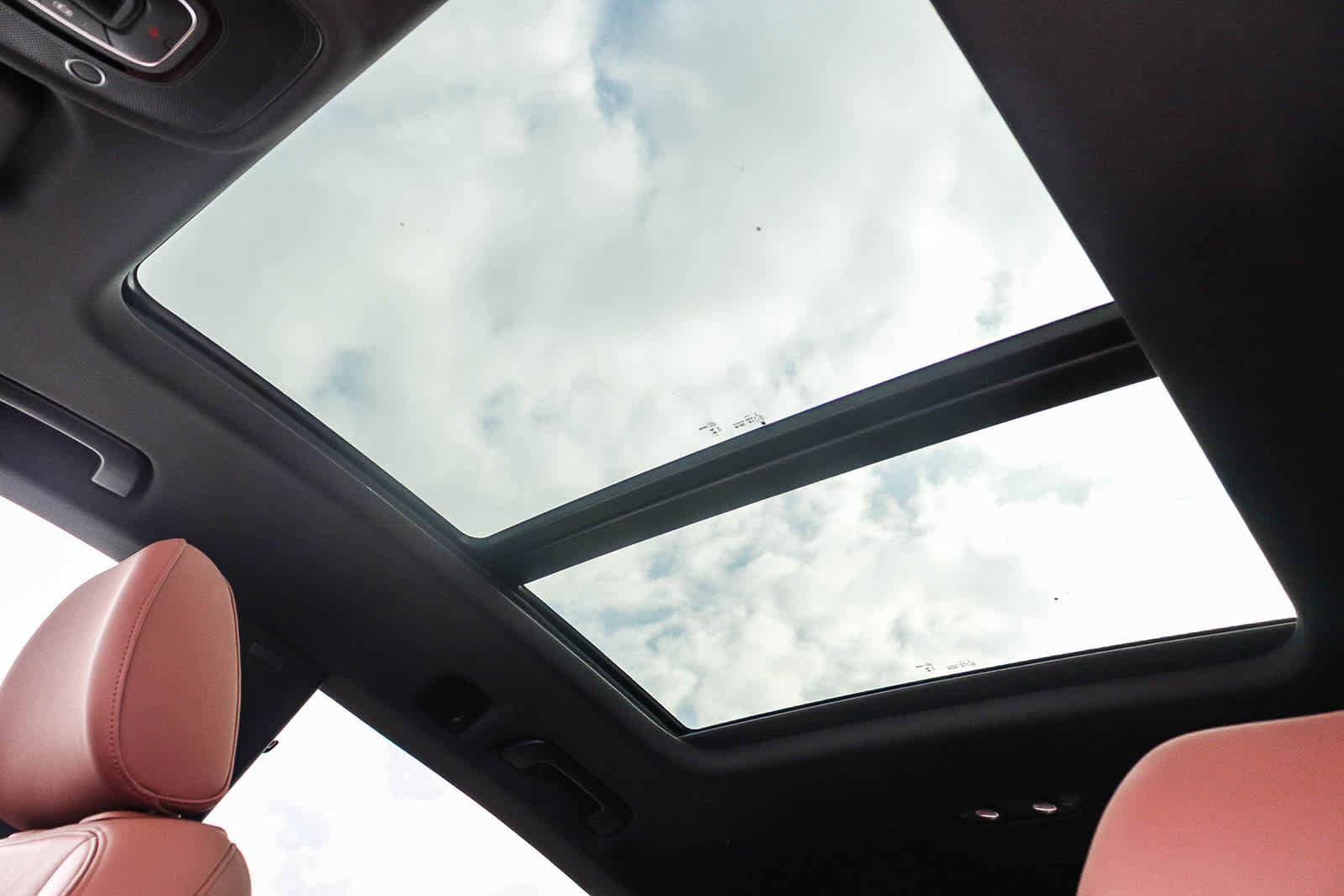 Used 2023 Audi Q8 Premium w/ Convenience Package image 60