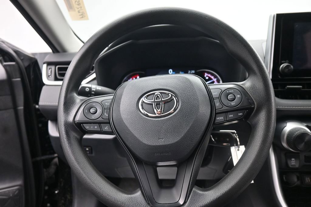Used 2023 Toyota RAV4 LE FWD image 20