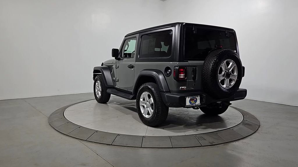 Used 2019 Jeep Wrangler Sport S image 3