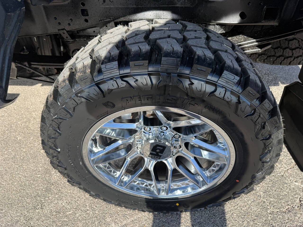 Used 2019 Ford F250 XLT w/ XLT Value Package image 11