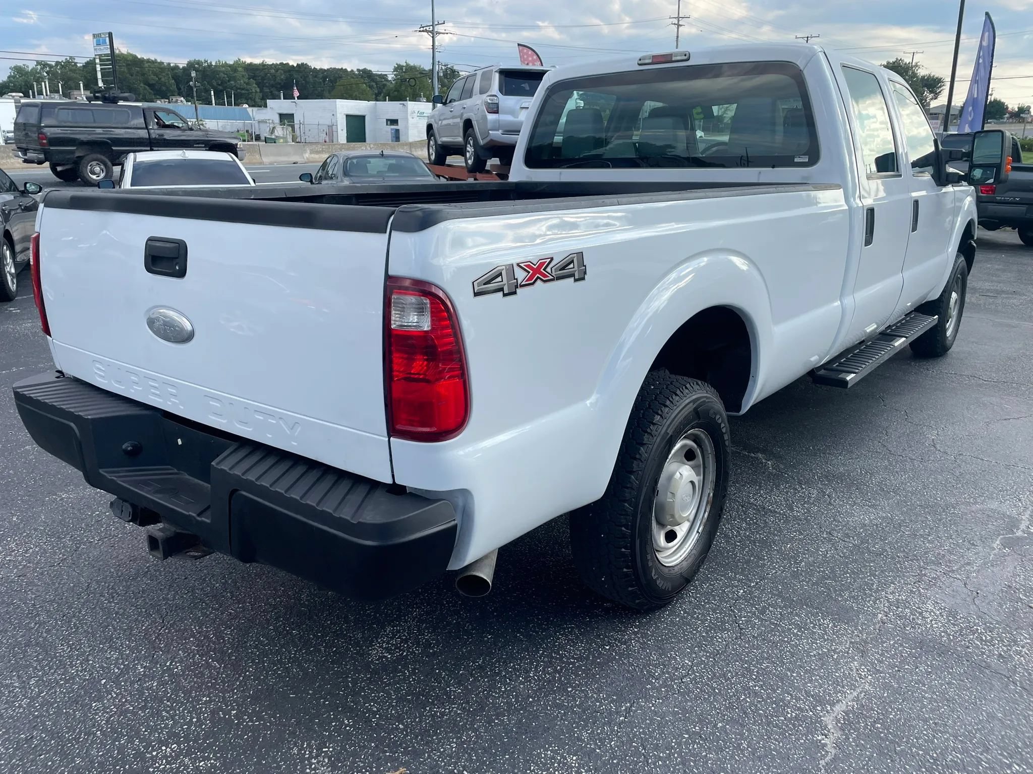 Used 2015 Ford F250 XL w/ Power Equipment Group AWD/4WD image 5