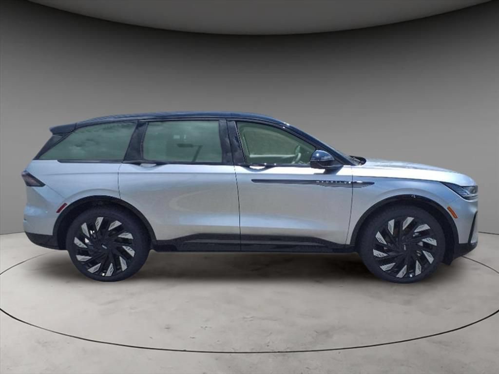 New 2025 Lincoln Nautilus Reserve w/ Jet Appearance Package AWD/4WD image 11