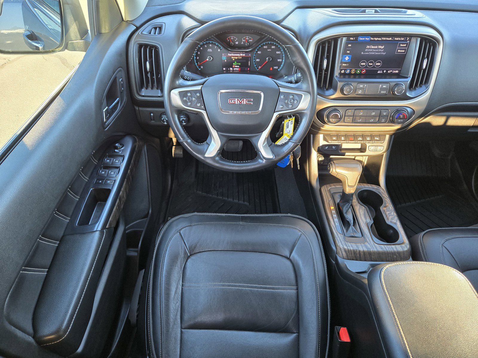 Used 2021 GMC Canyon Denali image 11