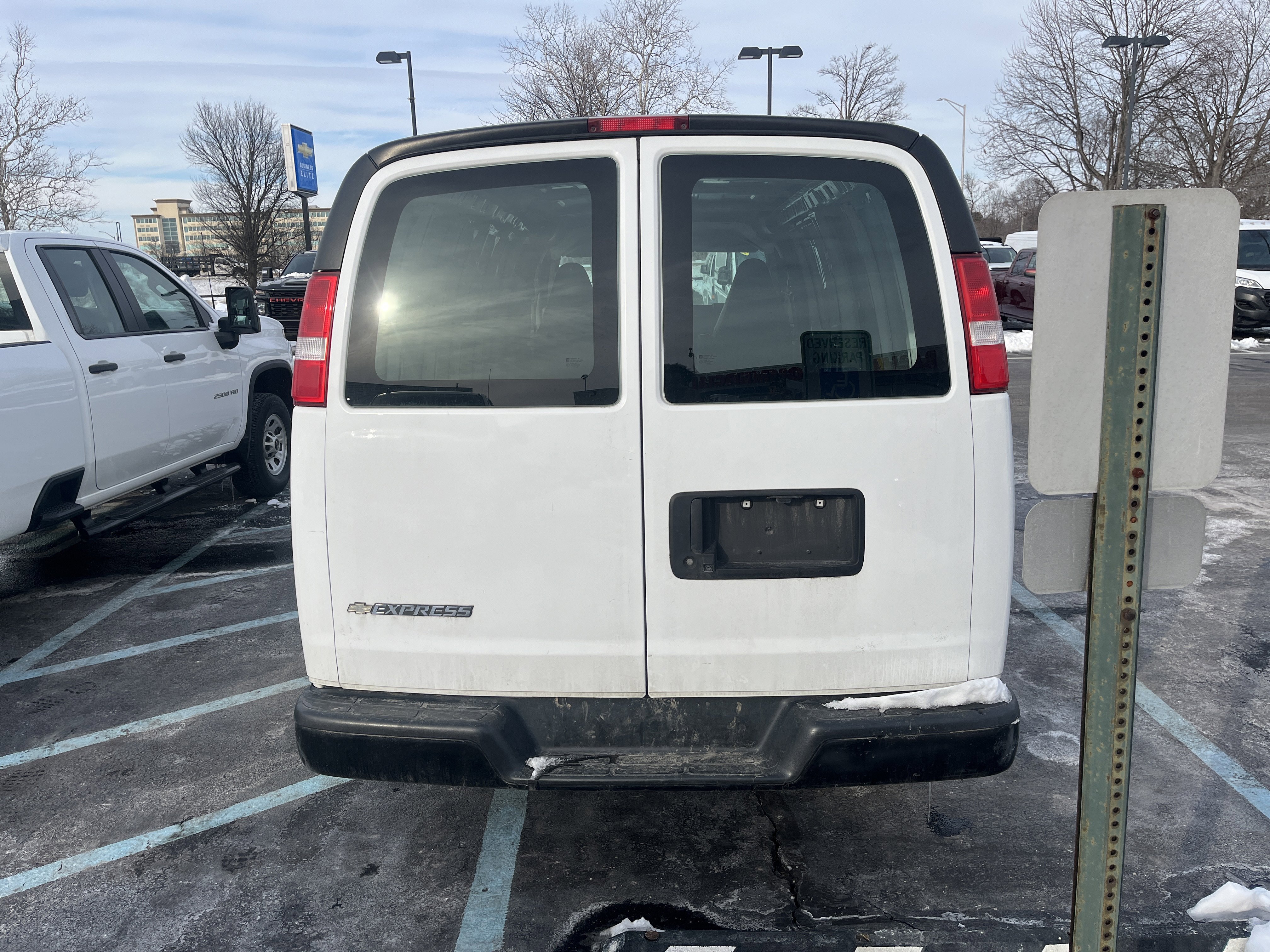 Used 2021 Chevrolet Express 2500 Extended w/ Driver Convenience Package image 6