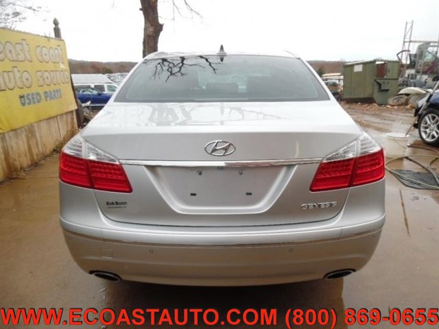 Used 2009 Hyundai Genesis 3.8 w/ Technology Pkg 4 RWD image 6