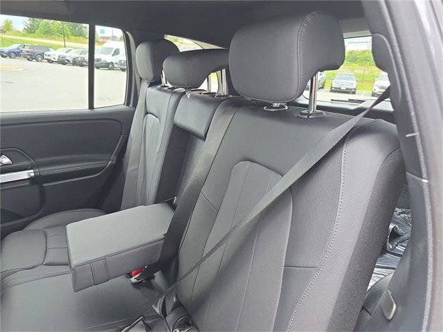 Used 2026 Mercedes-Benz GLB 250 4MATIC image 17