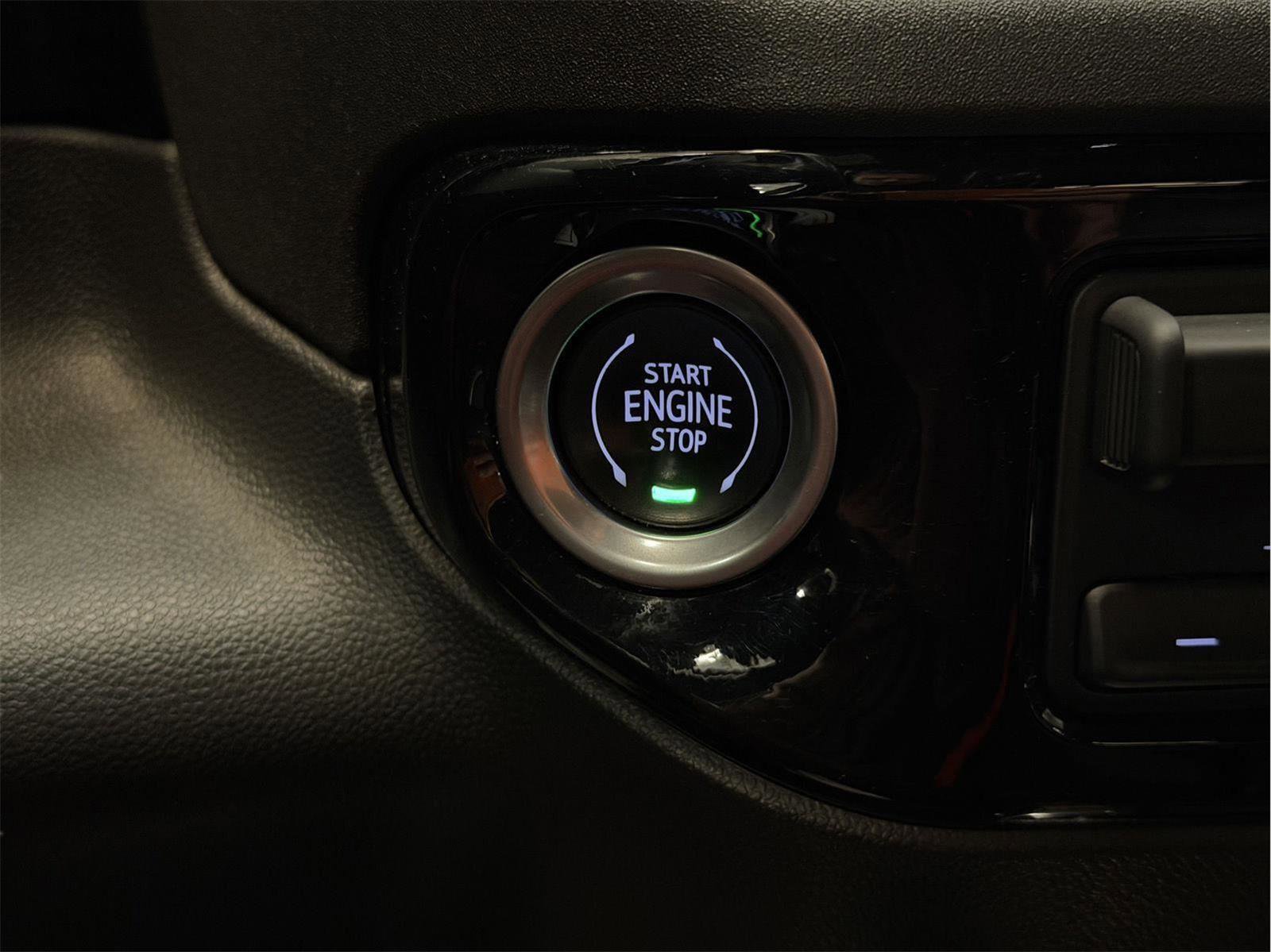 Certified 2022 GMC Sierra 1500 Elevation w/ Elevation Premium Package AWD/4WD image 16