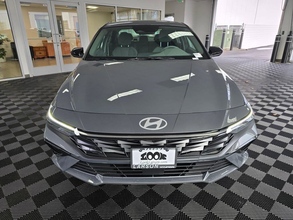 New 2026 Hyundai Elantra SEL Sport image 9