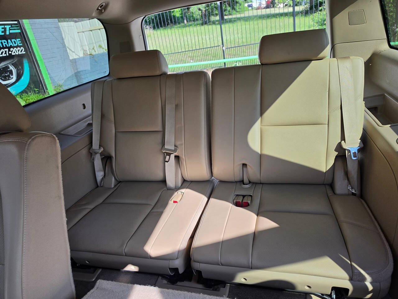 Used 2014 GMC Yukon XL SLT w/ SLT-2 Equipment Package RWD image 25